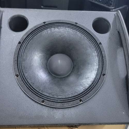 清貨大平賣d&b  max2.