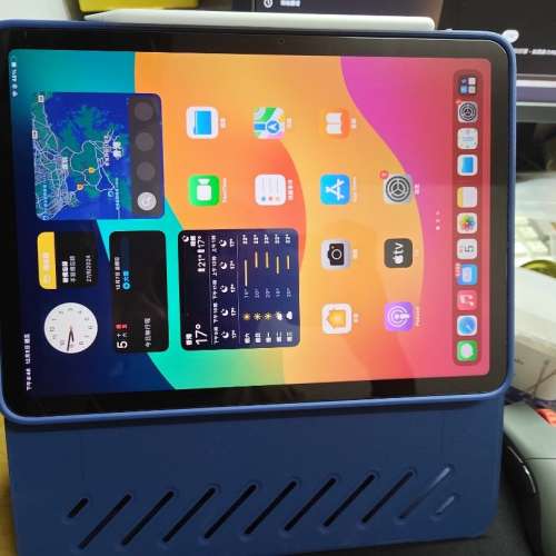 超新 11寸 Apple iPad Air 6 (藍色) 128GB WIFI版 連筆pencil pro及esr機套