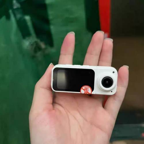 輕巧高清拇指運動相機 拍vlog一流