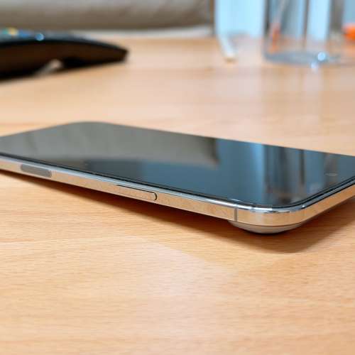 [99.9%新 港行] 白色iPhone 17 Air 256GB