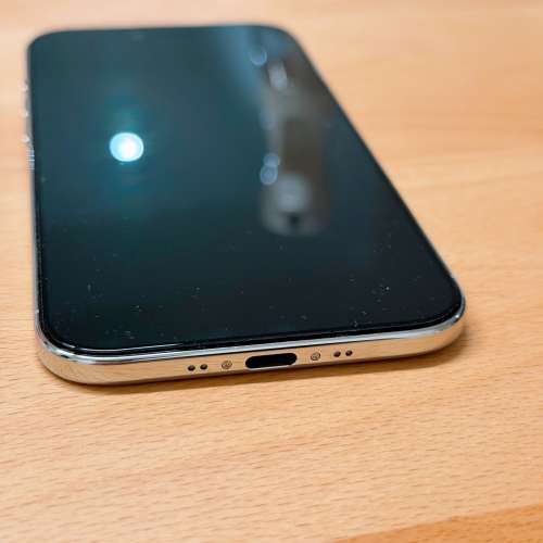 [99.9%新 港行] 白色iPhone 17 Air 256GB