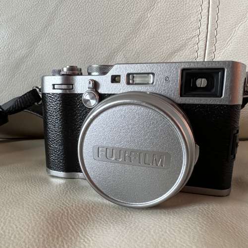 Fujifilm x100f 銀色