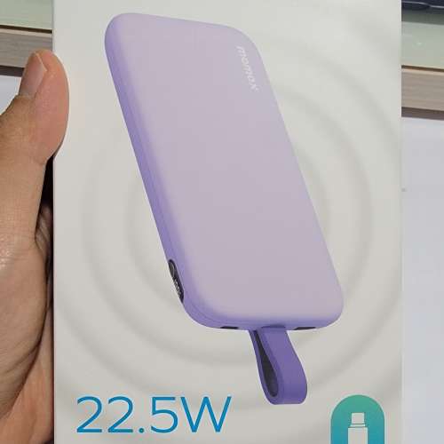 Momax 10000mah power bank  22.5W