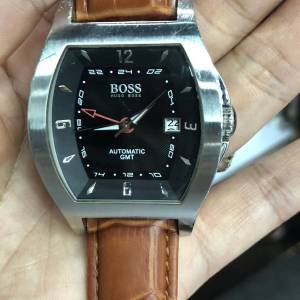 Hugo Boss限量版酒桶型男裝手錶