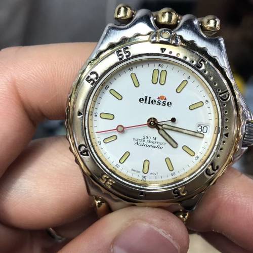 艾力土(ellesse)全自動手錶