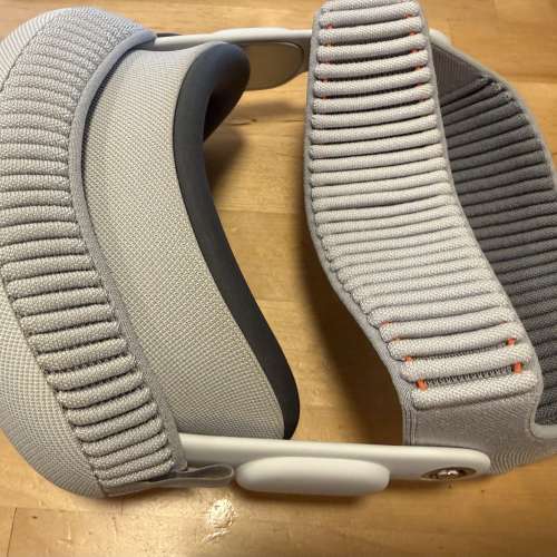 Apple Vision Pro M2 256GB with Dual Knit Band