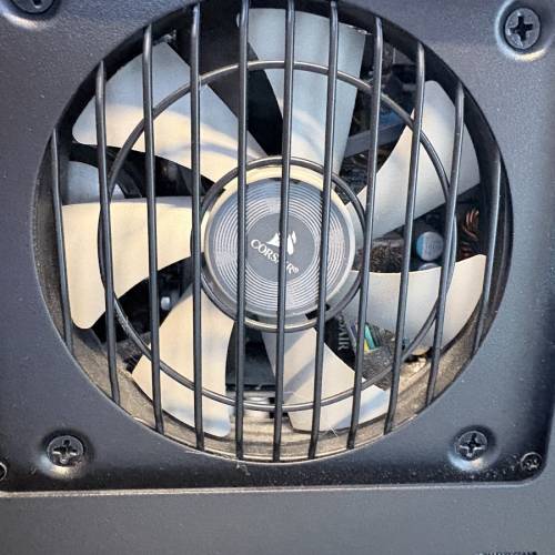 (ITX)NR200P機箱+SF750火牛