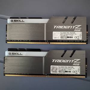 G.Skill Trident Z RGB 16GB 黑色套裝 (2x8GB) D4-3200C16