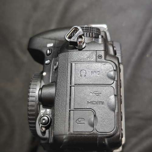 nikon D610 95%new 冇盒冇單冇保冇證 跟2電一充連肩帶 功能全正常