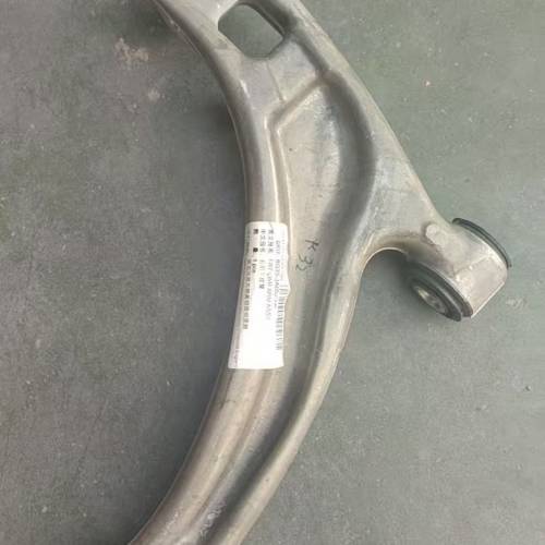 瑪莎拉蒂前下擺臂