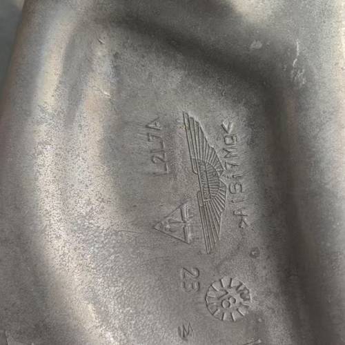 瑪莎拉蒂前下擺臂