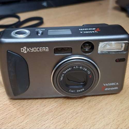 Kyocera T Zoom ( Yashica T Zoom) 菲林相機