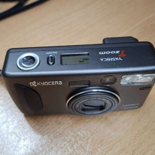 Kyocera T Zoom ( Yashica T Zoom) 菲林相機