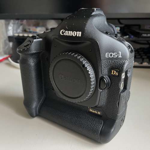 Canon EOS-1Ds Mark III