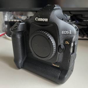 Canon EOS-1Ds Mark III