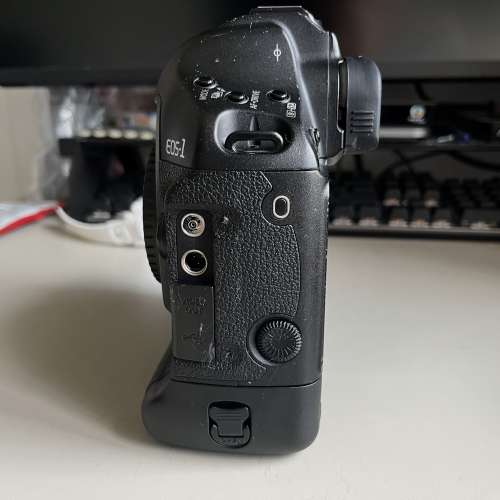 Canon EOS-1Ds Mark III