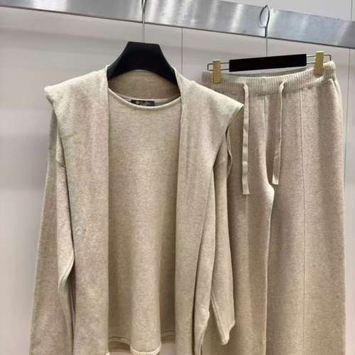 燕麥色套裝三件