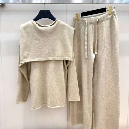 燕麥色套裝三件