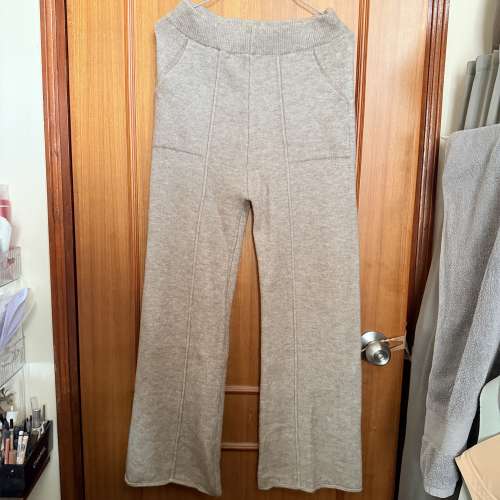 燕麥色套裝三件