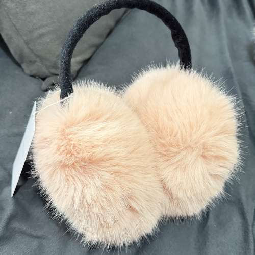 粉紅色狐狸帽耳罩