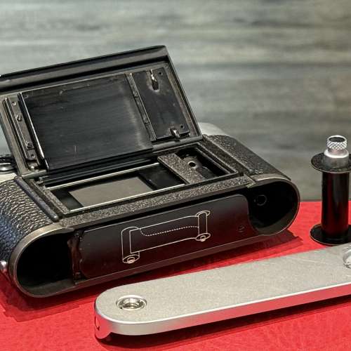 Leica M2 rangefinder film camera