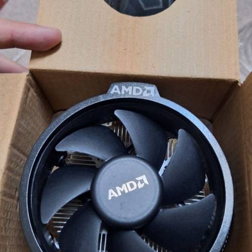 AMD Wraith Stealth 原裝散熱器