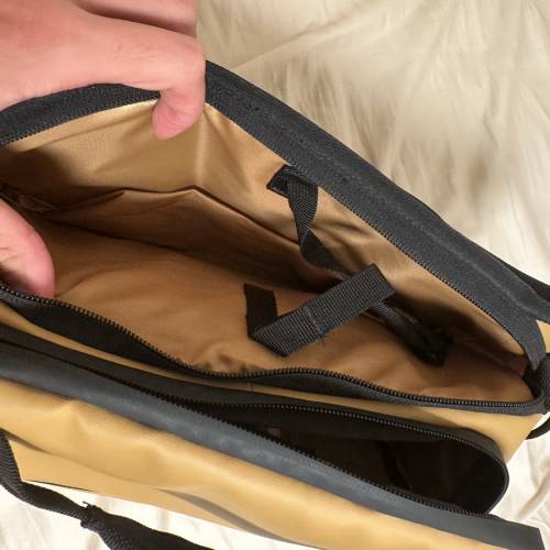 Wandrd Rogue Sling 6L 黃色