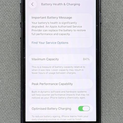 Apple iPhone SE2 (2nd Gen) 64GB 84% BH Black Color iOS26 (SE 第二代 84%BH  操...