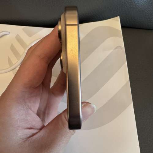 香港行貨Apple iPhone 16 Pro Max 金色 - 使用率極低