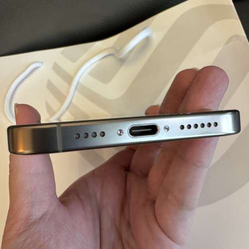 香港行貨Apple iPhone 16 Pro Max 金色 - 使用率極低