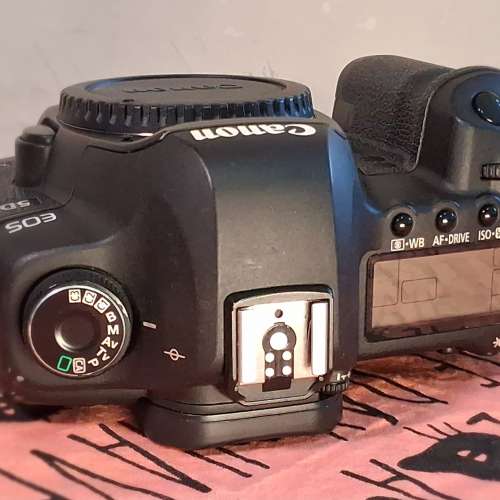 Canon EOS 5D Mark II 單反相機, 保証相機操作正常. 跟原廠充電器，1×原廠電池及1...