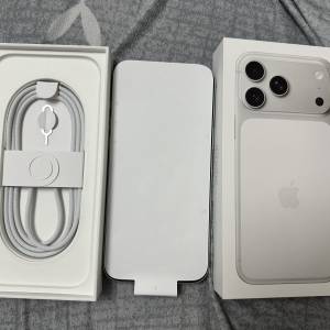 全新中國移動iphone 17 Pro max 512GB，銀色，12月5日取機
