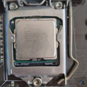 i5 2400連Asus P8Z68-V Pro（底板有問題）