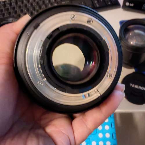 放七支副廠及一支原廠NIKON手動對焦鏡,全部合NIKON AF及Ais全部鏡共=$8000