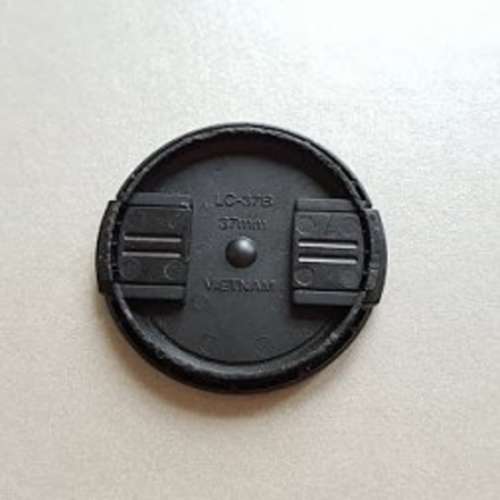 OM-D LC-37B Lens Cap 37mm 包本地平郵