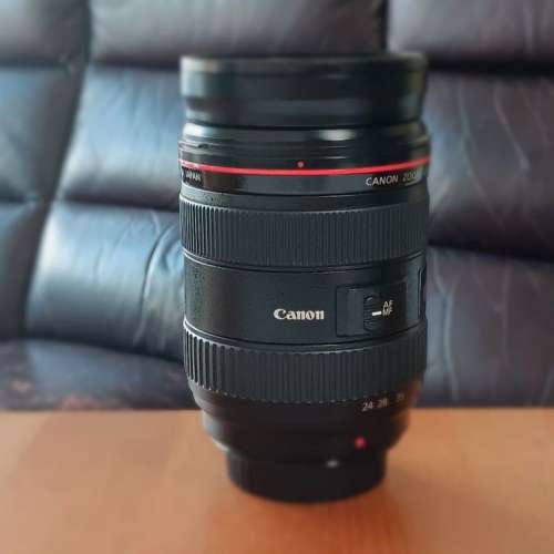 Canon EF 24mm-70mm f2.8L. 第一代 24-70 wide angle zoom Lens, 恒定大光圈f2.8。...