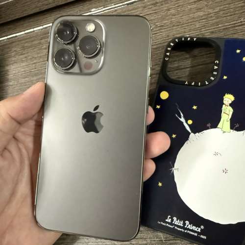 iPhone 13pro 256gb,港行雙卡極新，已換新電，電池健康度100，滿血復活，所有功能正...