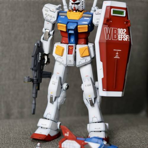 BANDAI MG 1/100 RX-78-2 Ver. Ka 上色成品