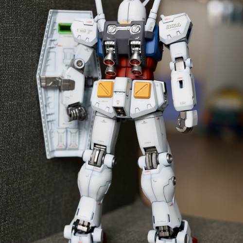 BANDAI MG 1/100 RX-78-2 Ver. Ka 上色成品