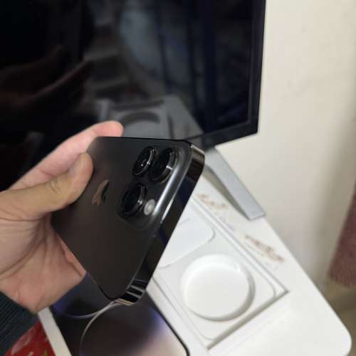 iPhone 14pro 128gb,港行雙卡極新，電池健康度86，所有功能正常！