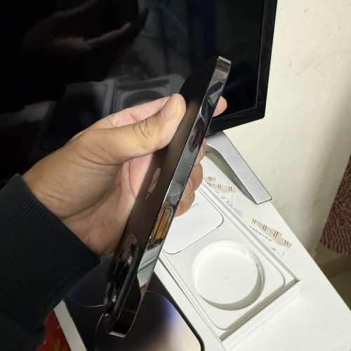 iPhone 14pro 128gb,港行雙卡極新，電池健康度86，所有功能正常！