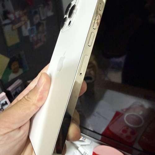 iPhone 13pro max 256gb,港行雙卡，電池健康度82，所有功能正常！