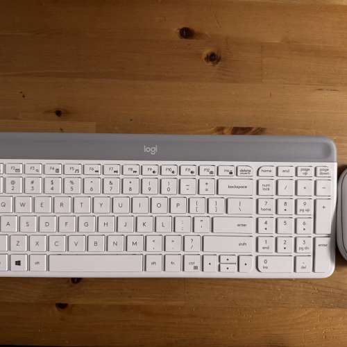 99% new Logitech mk470 鍵盤+滑鼠 套裝 Keyboard+Mouse
