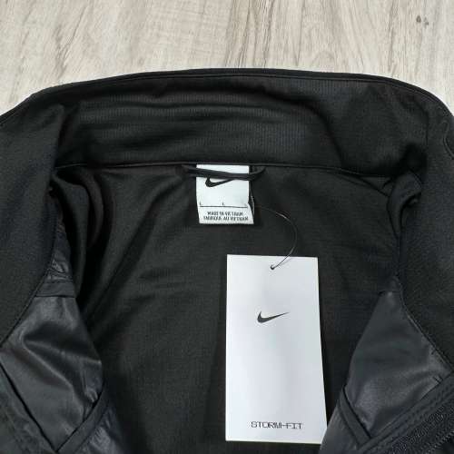 全新Nike x Stussy聯名風褸