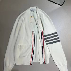 全新THOM BROWNE純棉針織衫