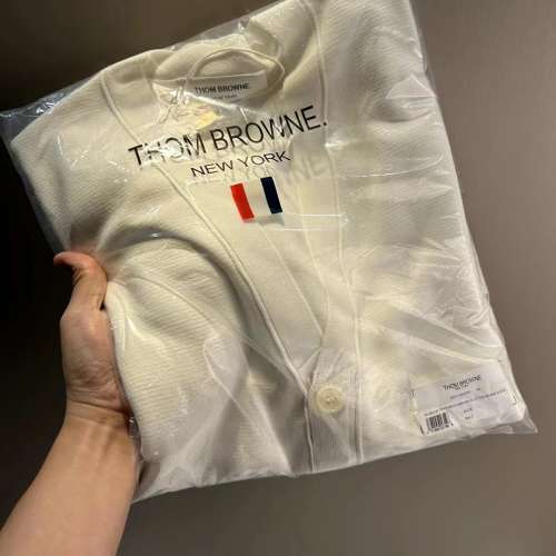 全新THOM BROWNE純棉針織衫