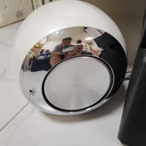 英國 B&W PV1 鋁合金超低音鍍銀金屬圓框版本