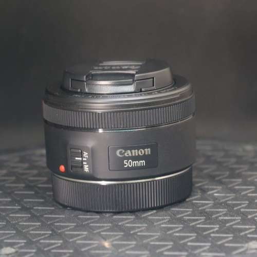 Canon EF 50mm f/1.8 STM