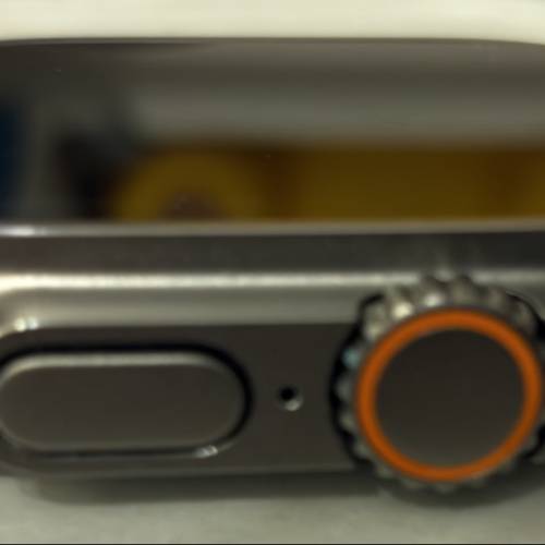 Apple Watch Ultra 49 mm 1 代 （MQFC3ZA/A)