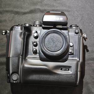 Nikon F4 + 尼康 MB-23 功能全正常 90%-95%new 送電試機 冇漏液問題